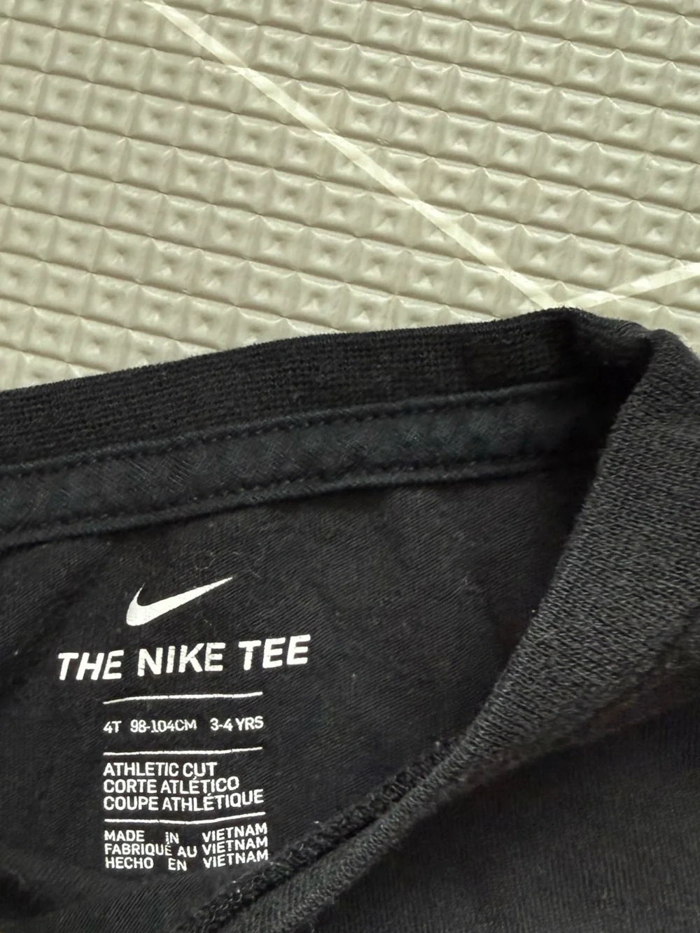 Nike|Baby girl/toddler outfit,Nike check graphic tee & pink lounge shorts•••4-5T
